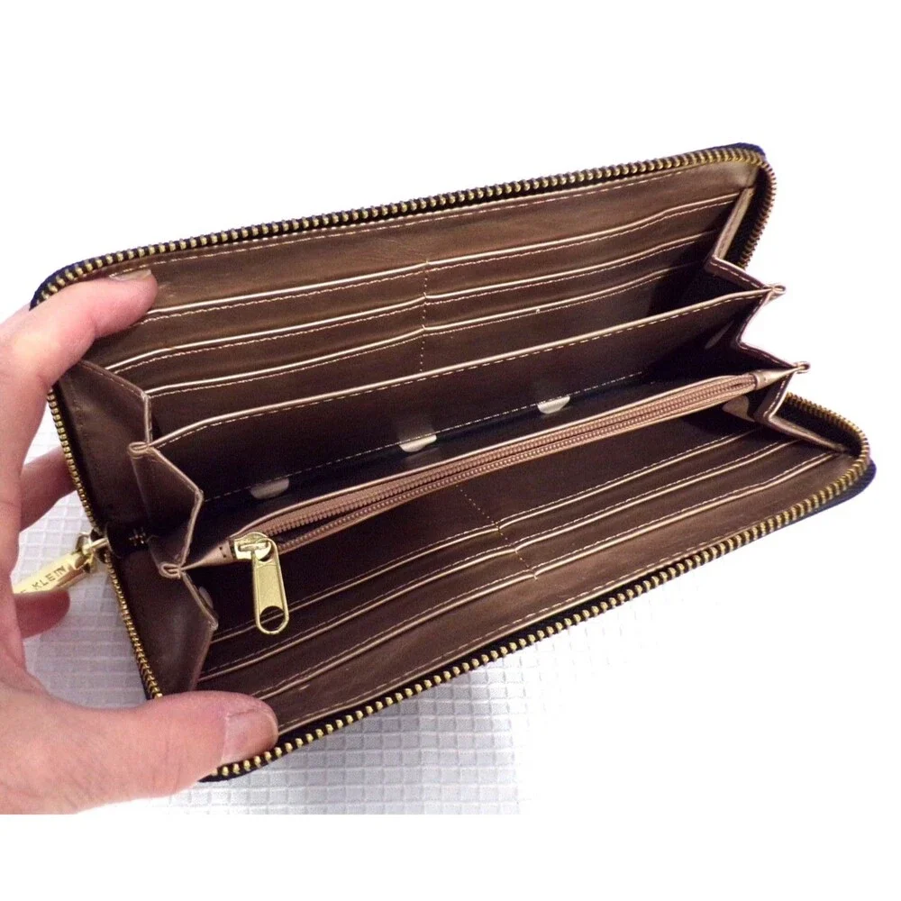 Anne Klein Faux Black Leather Wallet w/Gold Accents Zipper Closure Sweet Debut